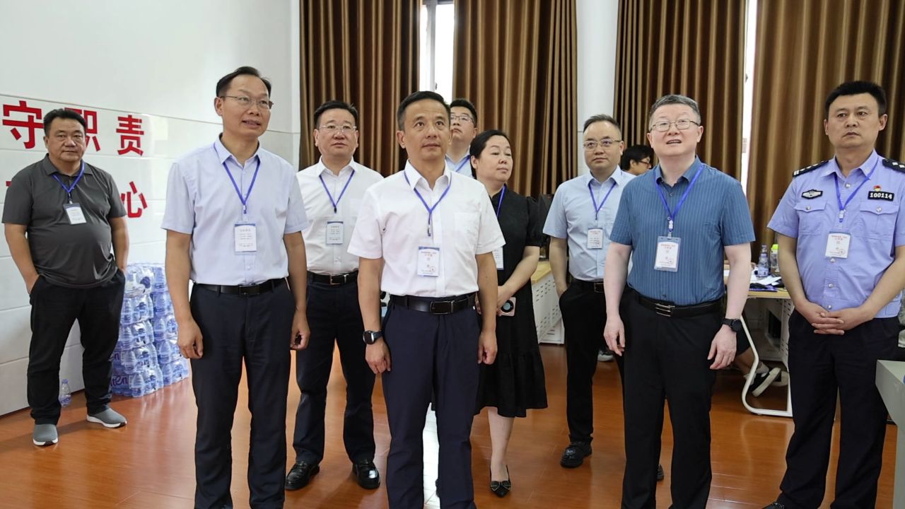 20240606  黄旭峰巡查津市一中高考考点考务工作