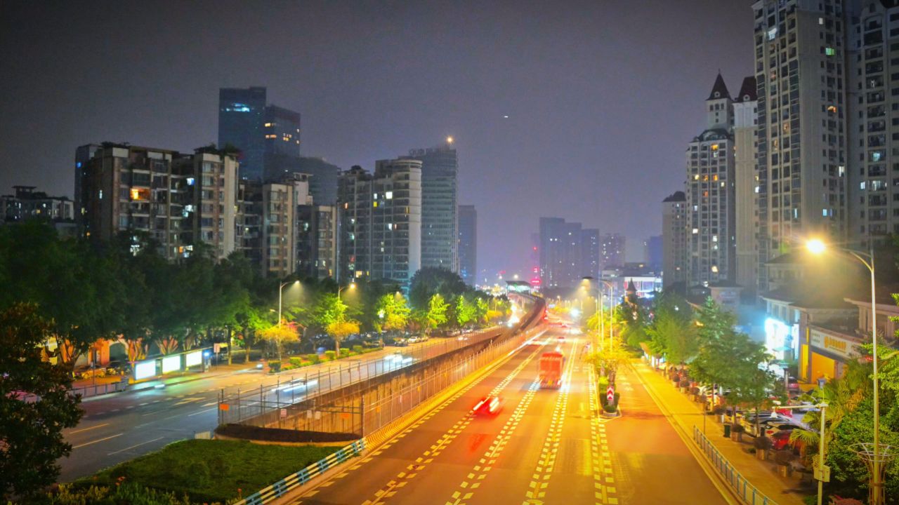 城市夜晚拥有独特魅力