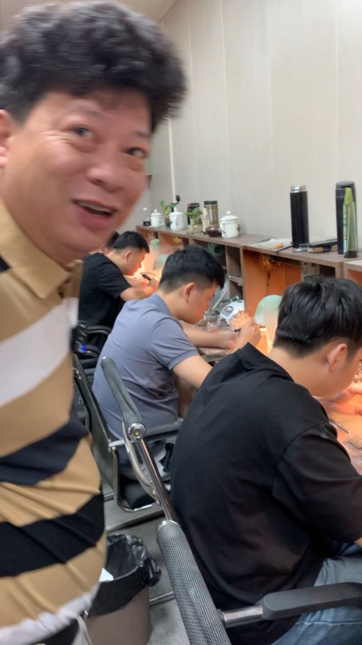 哈轩翡翠 #翡翠雕刻 #翡翠