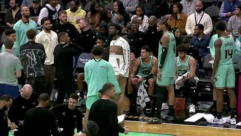 《NBA全场集锦》【回放】老鹰vs黄蜂第3节英文原声回放