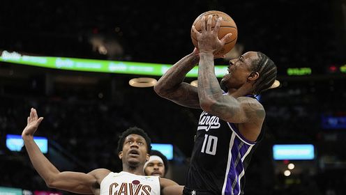 《NBA骑士》【原声】国王120-113骑士 德罗赞28+7萨博尼斯27+9+7拉文致命上篮