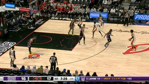 《NBA全场集锦》得分利益最大化 小哈达威行进间抛投打成2+1