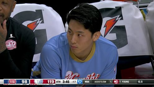 《NBA全场集锦》球迷再次集体高呼河村上场 但是詹金斯铁面无情毫无反馈