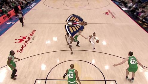 《NBA全场集锦》防守都去哪了？麦科勒姆戏耍豪瑟突破篮下抛投得手