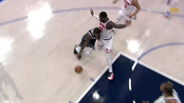 神仙只进神仙球！欧文空中闪转腾挪 扭曲身体上篮得手