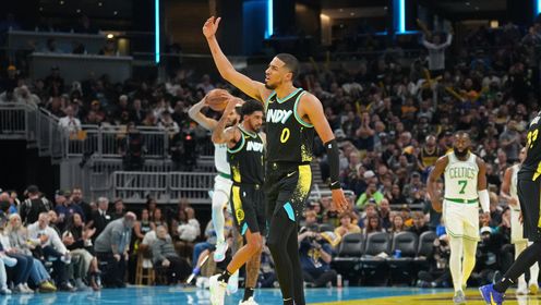 《TOP时刻》【原声】5日NBA十佳球 琼斯无视防守长驱直入双手暴扣 哈利伯顿关键3+1决定比赛胜负