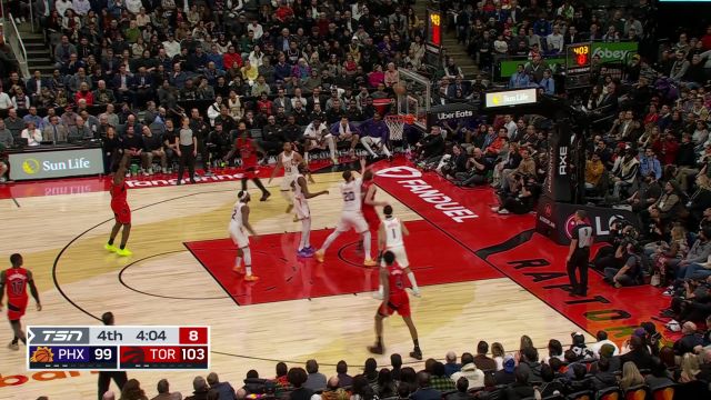 主打一个野蛮！巴恩斯自投自抢补篮得手