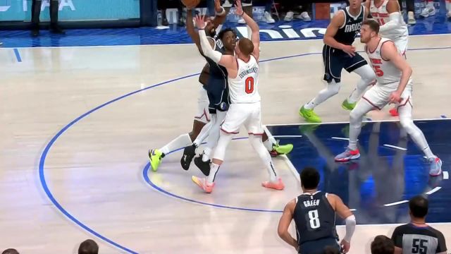 杀死比赛的一球！欧文吸引多人包夹 格林不负众望空位三分杀人诛心