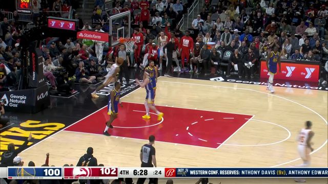 恐怖的身体天赋 约翰逊火箭升空平筐补扣技惊四座