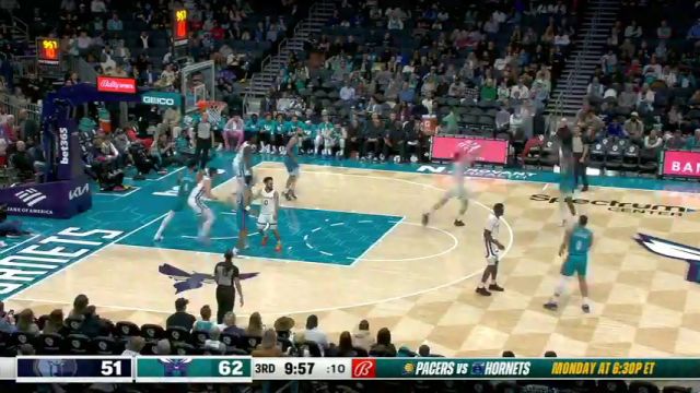 特雷-曼假突真传戏耍防守 米勒超远三分直穿云霄