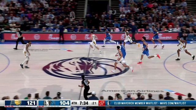 一条龙贯穿全场 东契奇转身突破顶开谢泼德上篮建功