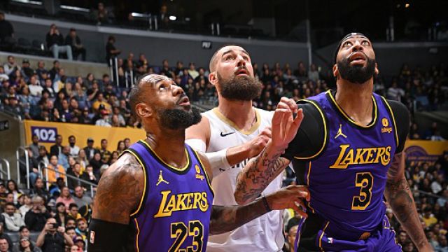 鹈鹕122-139湖人 戴维斯20+6+6詹姆斯21+14双剑合璧率队取胜
