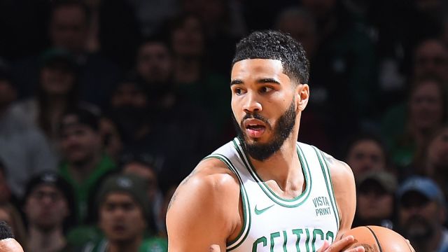 塔图姆vs鹈鹕集锦 28分10板8助准三双率队逆转