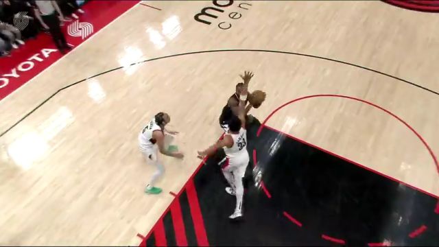 NBA常规赛：快船vs开拓者第1节英文原声回放