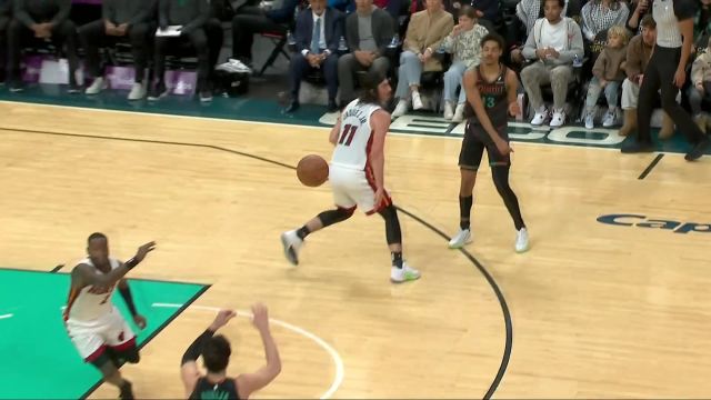 单人独骑闯难关！阿夫迪亚持球突破一往无前 强杀内线连续得手