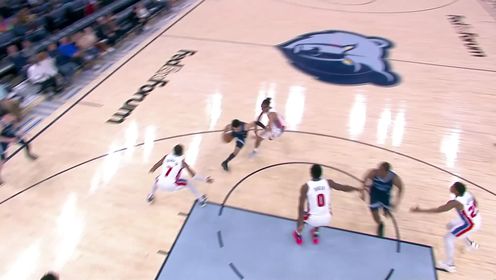 《NBA全场集锦》关键时刻不手软 特雷-杰米森频繁上演暴扣肆无忌惮 