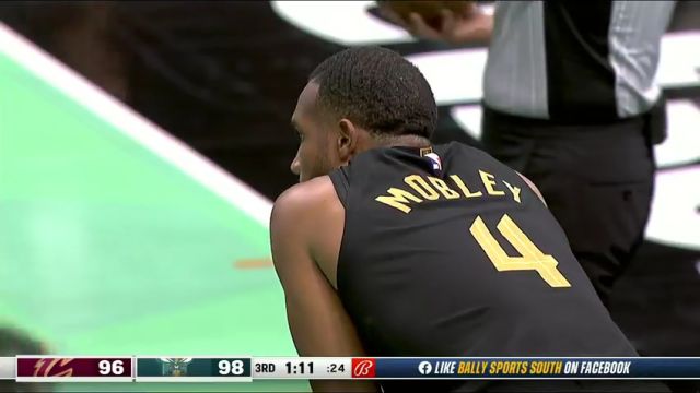 NBA常规赛：骑士vs黄蜂第3节中文解说回放