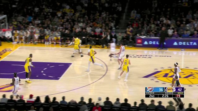 打的就是你以赛亚乔 詹姆斯转换进攻接球上篮一气呵成