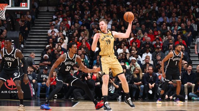 篮网93-121猛龙 特伦特奎克利合砍49分率队大胜篮网