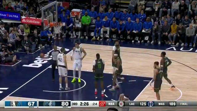 NBA常规赛：独行侠vs森林狼第3节中文解说回放