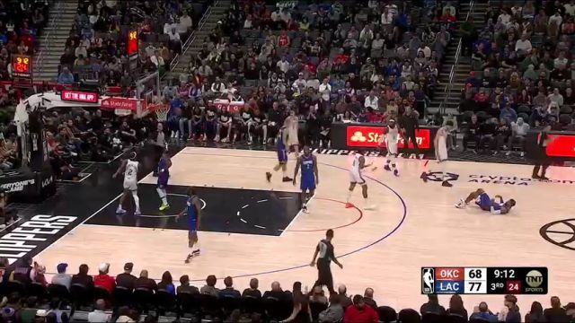 NBA常规赛：雷霆vs快船第3节英文原声回放
