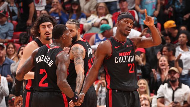 巴特勒vs费城76人集锦 拿下20+4+5错失关键绝平不敌对手