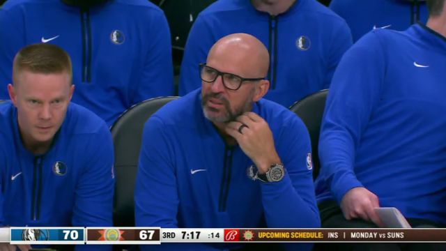 NBA常规赛：独行侠vs马刺第3节英文原声回放