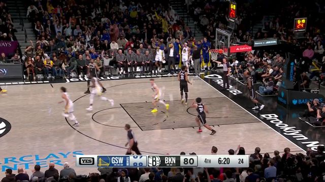 轻轻松松稳住局面 库里内外开花连得5分