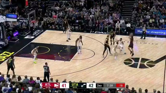 NBA常规赛：老鹰vs爵士第2节英文原声回放