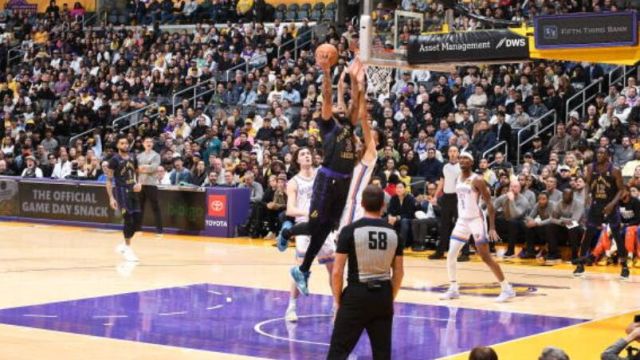 雷霆vs湖人五佳球 戴维斯隔扣霍姆格伦 杰伦-威廉姆斯拆炸弹三分