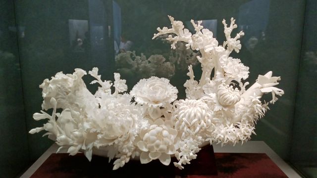 国家博物馆特展“中国白”:以白瓷制作的花卉,太美了!