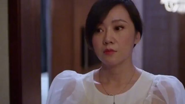 二主:妆前黄脸婆,妆后秒变小萝莉,化妆真是最大的巫术