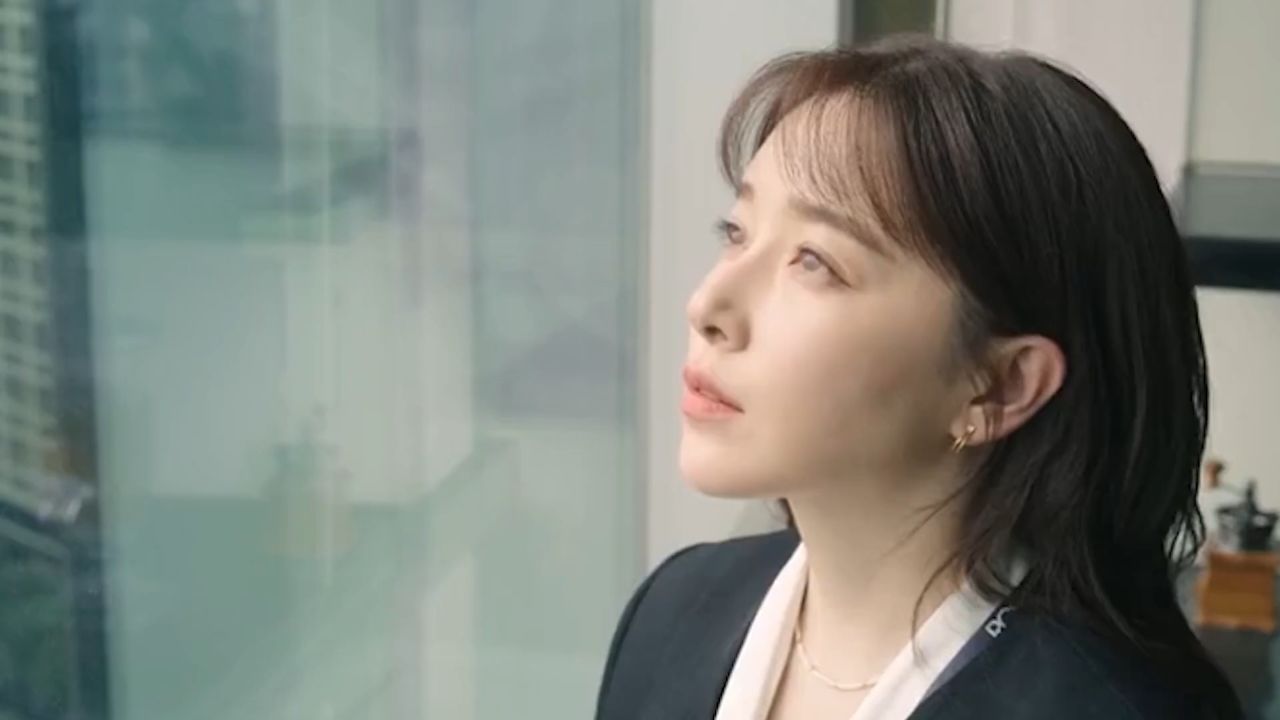 乔海伦纠缠的四个男人,注定沦为李东明职场性贿赂的礼物。_高清1080P在线观看平台_腾讯视频