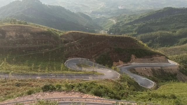 四川达州达川区,最美盘山公路在这里,沿途风景美,道路宽阔漂亮