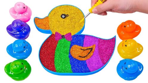 用很多史莱姆和假水制作小鸭子，涂上彩色的无硼砂亮粉，真美呀！