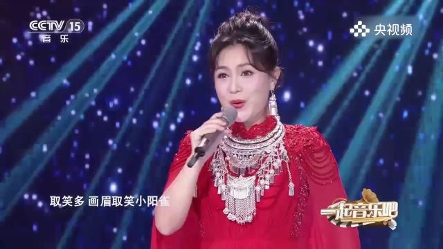 美女演唱《多谢了》,时隔多年,歌声流传至今