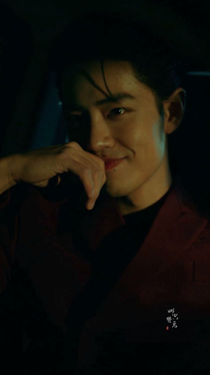 【肖战】智族gq二月刊 | 这个笑真的很炸裂,很疯批!