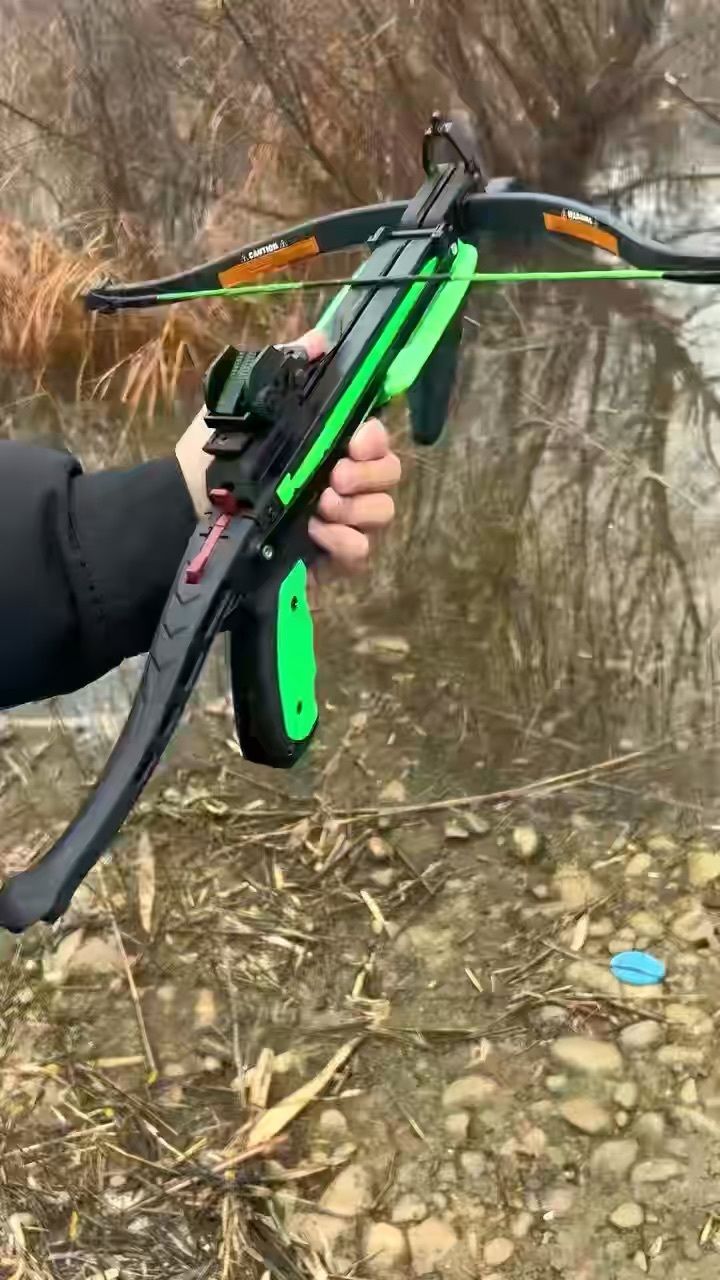 国外十字弩合法拍摄pse僵尸猎手/蝰蛇ss/山猫120高磅反曲弩户外性能