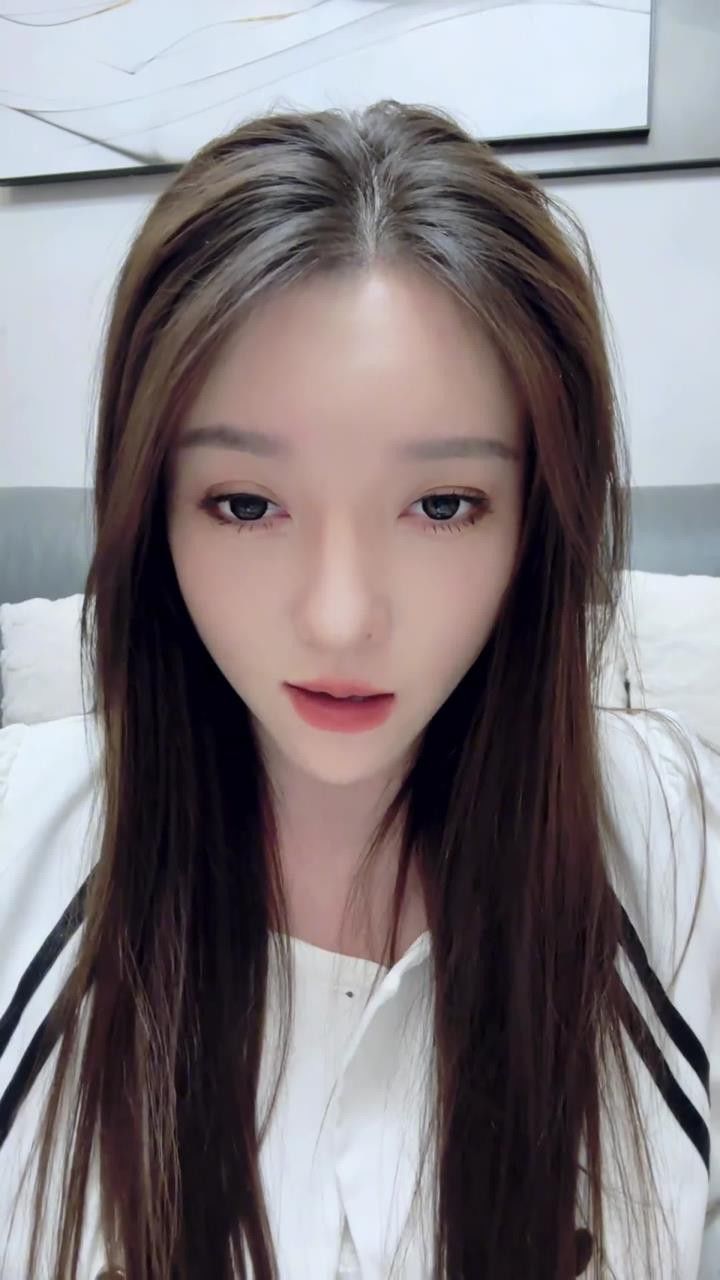 18岁高级甜美女生的味道