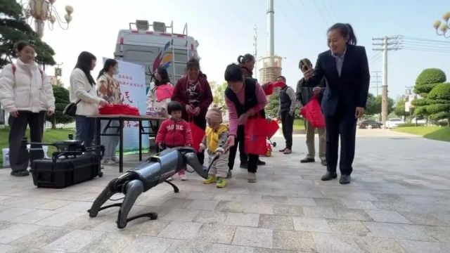 “初心如磐践使命 砥砺奋进谱新篇”玉林市人工智能技术协会2023年回顾