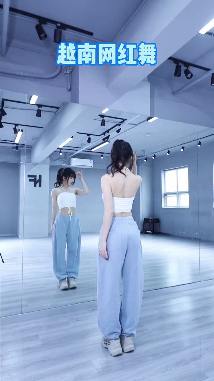 这么简单的舞蹈你们还不学起来?#魔性越南舞.