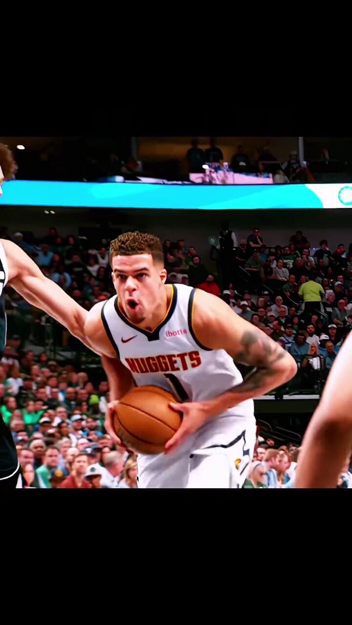 小波特无惧防守冲击内线单臂举火烧天劈扣#小波特#掘金#铁铁的nba原创