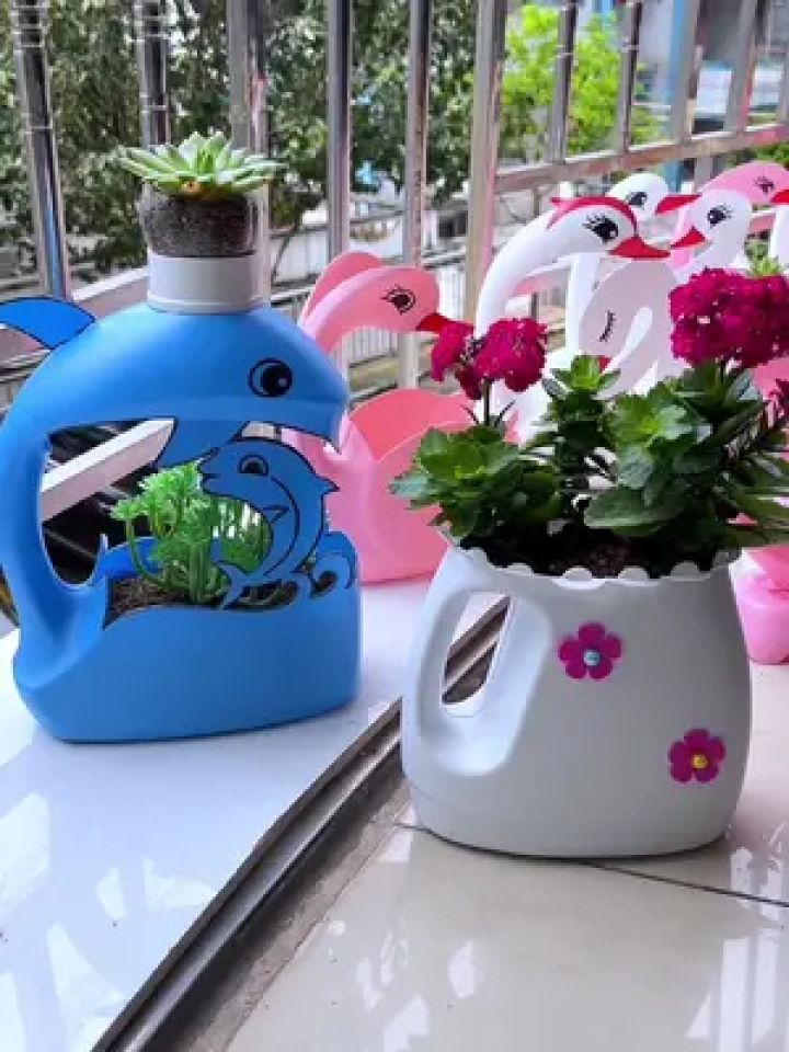 洗衣液瓶做花盆#自制花盆 #手工 #变废为宝手工 #手工花盆
