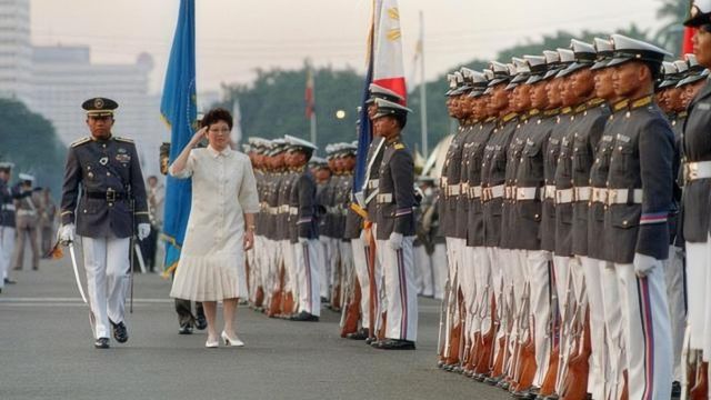 全球首位华人女总统,一生未忘自己是中国后人,多次来中国寻根