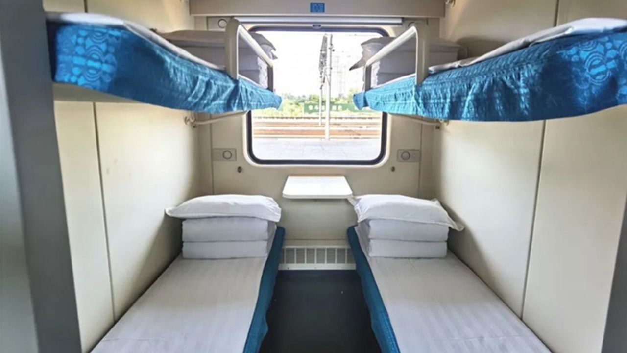 女子吐槽软卧车厢分配不合理:一进去就看见两男子,真的很尴尬