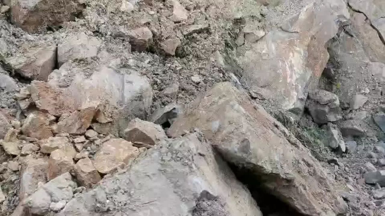 张瑜：生命在扶贫路上永恒_高清