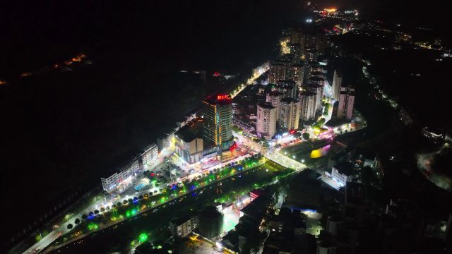 夜太美!带你一览田林县城的魅力夜景