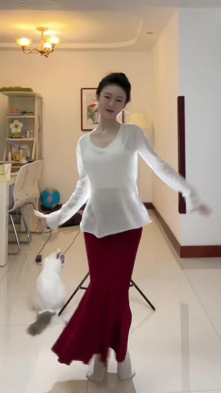 快艾特出那个最最最最最漂亮的女生给你跳#白狐#舞蹈#傣族舞