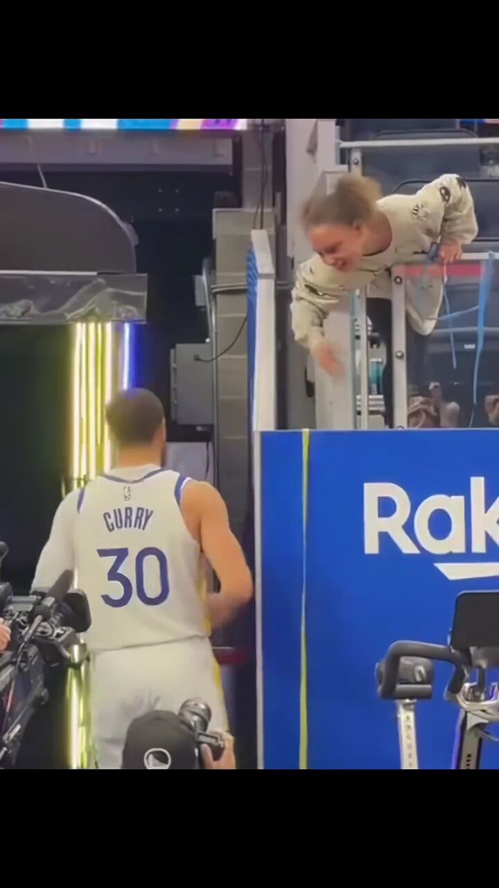 库里和大女儿来里的父女情深,肉侬:你们考虑过我的感受吗?