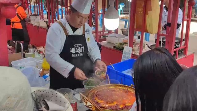 甘肃:“定西宽粉”火爆消费市场